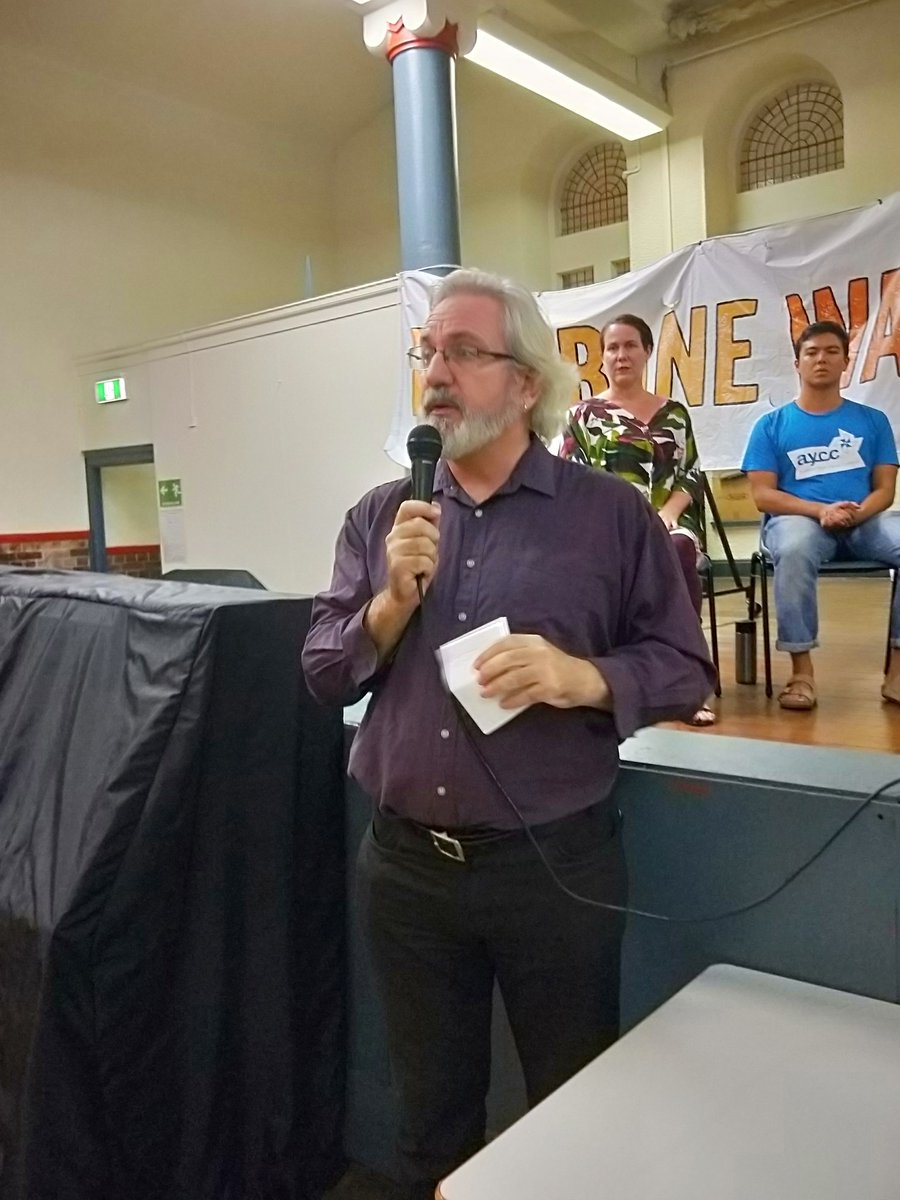 climate_parents's tweet photo. @AndrewBartlett outlines the need to transition to 100% renewable by 2030 and to support affected communities. Brisbane #climatelection forum https://t.co/5J649YsD3w
