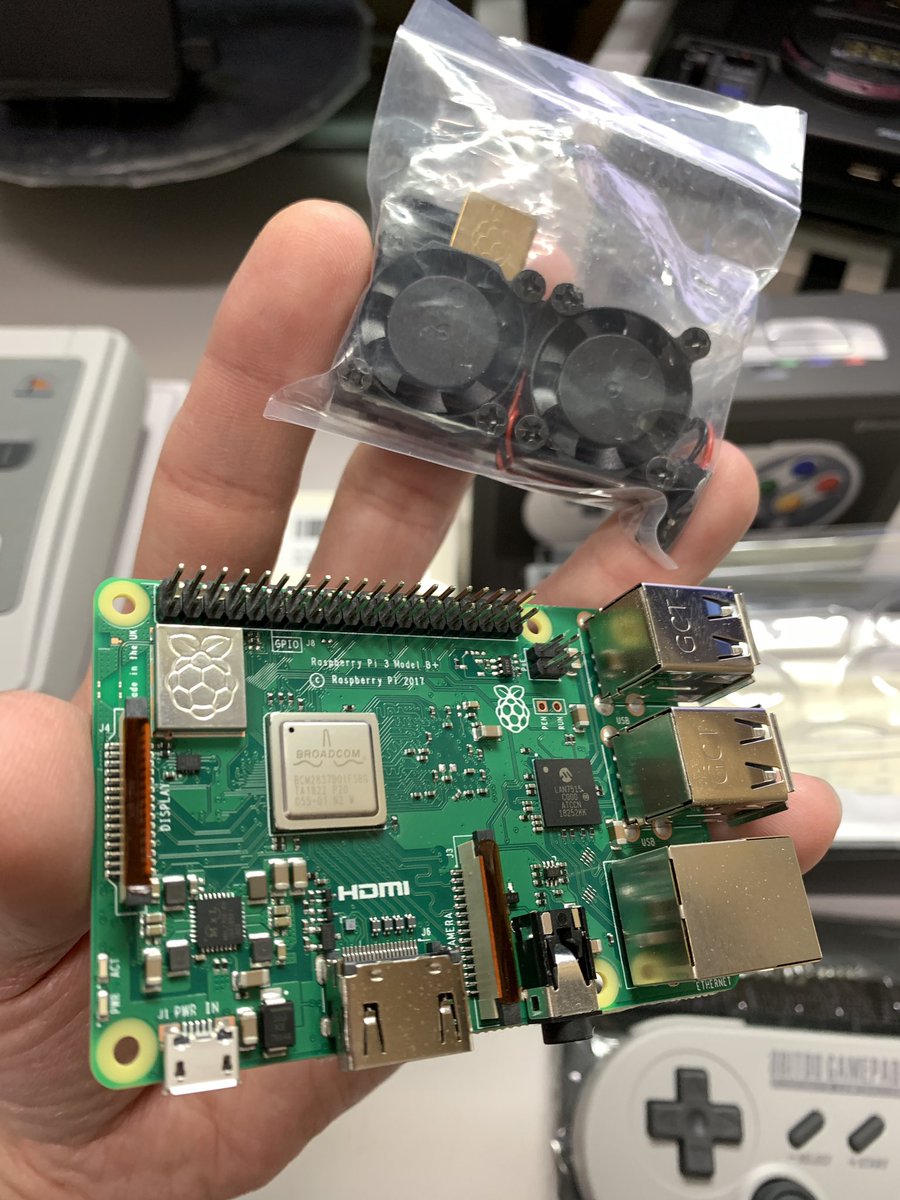 KawachaHOBBY's tweet image. #今月の自分へのご褒美
今夜はゆっくり楽しもう(o^^o)
#RaspberryPi3BPlus
#SF30Pro
#SuperPiCase
#RetroFlag #8Bitdo #RetroPi