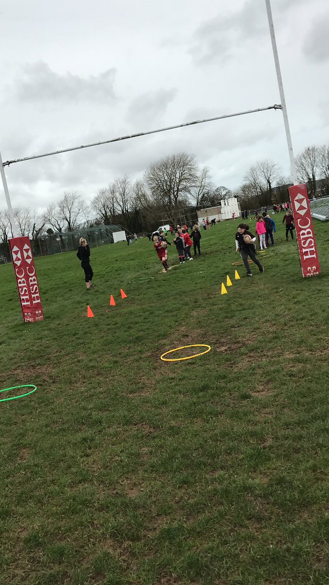 CAOGWYNEDD's tweet photo. Chwilo am rhywbeth i neud FORY (dydd iau) ymunnwch a Tim Chwaraeon am oes Gwynedd yn clwb chwaraeon madog porthmadog. Gweithgareddau teulu am ddim (Easter egg hunt £3) 
• cyfeiriannu 
• zorbs
• rygbi 
• tennis 
A llawer Mwy ar gael 10-2pm https://t.co/FuWRZOe4RF