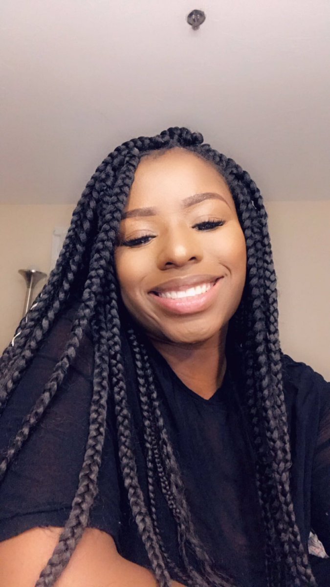 KeeshB_14's tweet photo. Nobody: 

Me: Changes hair every week https://t.co/FJsSqavx7W
