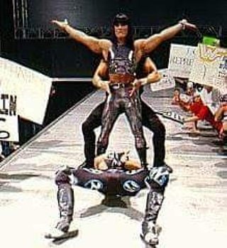 angieteamchyna's tweet photo. Do it DX Style with the 9th Wonder of the World #DXForLife #ChynaDxWarrior #ChynaLegacy 

Angie Teamchyna👏🤟💪😁 https://t.co/sEhTRQO9W6