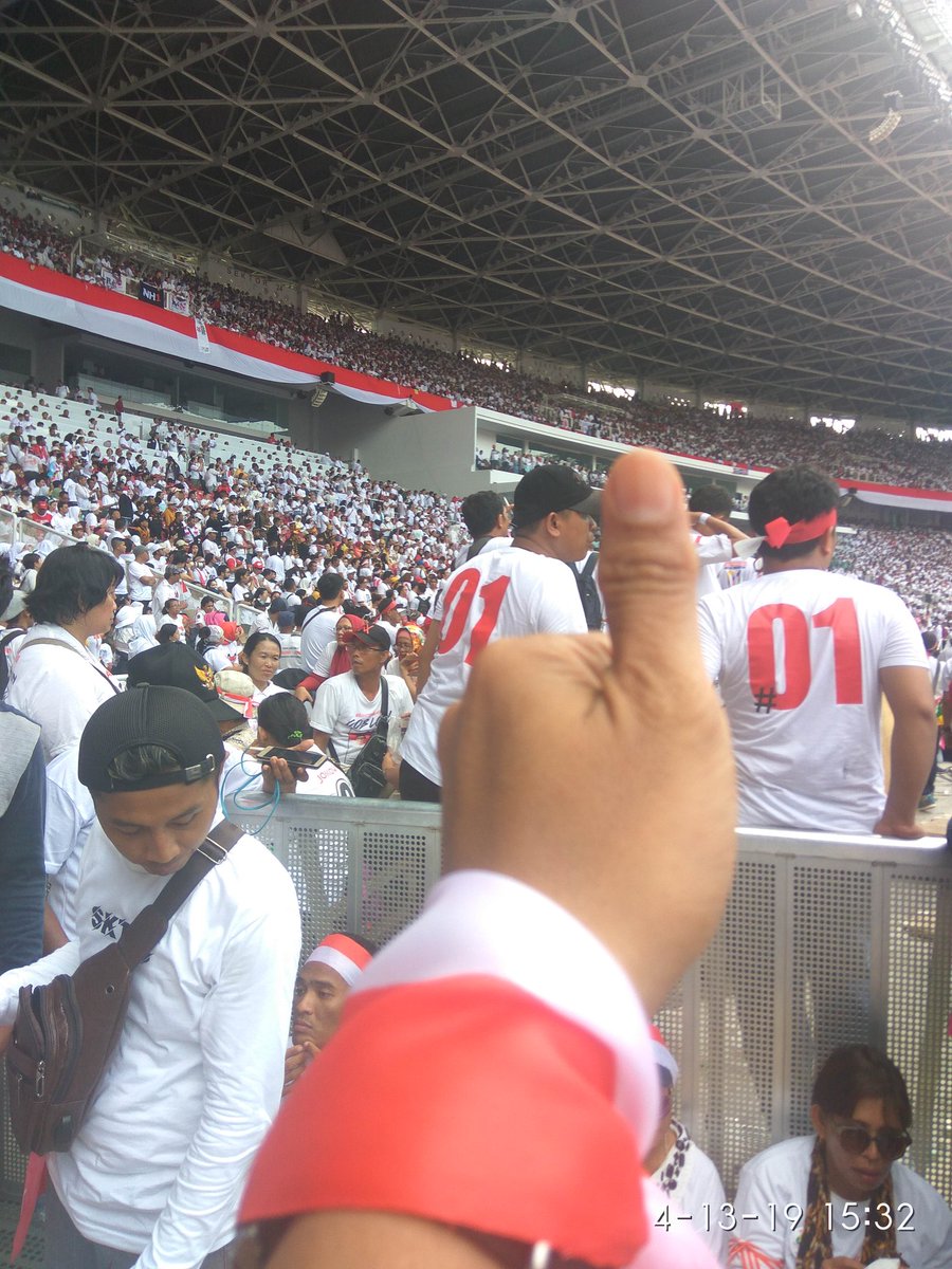 santrikiai's tweet photo. Ini jempolku. Masih dg semangat dan optimisme yg sama #JokoWinElection @nyenyenggg @PowerEmak @cutpuan99 @Aan_Hantorov @Ardhiona91 @ary_moto @Kamaluddin_NU @QyuMuchl @Vaanilalatte @LinNasution @Ujung_Galuh01 @Chacha_Sbg @Rahimi_Psy @TheArieAir @beny_lombok @anak_koncat @Putra_PRP https://t.co/TDghrgwyKH