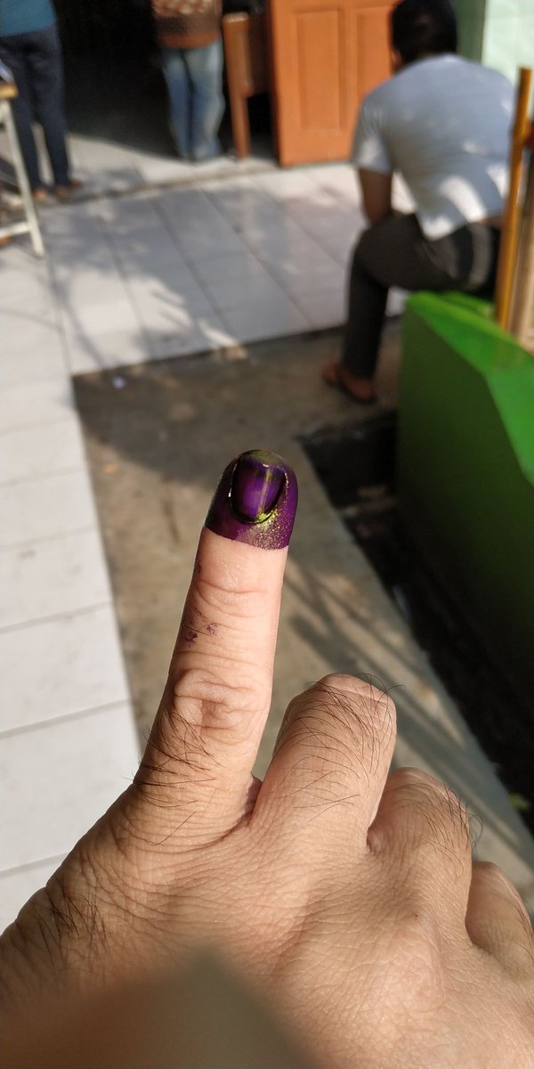 RullyHardianto1's tweet photo. jokowi 2  periode #JokoWinElection https://t.co/37hg9Geqnf