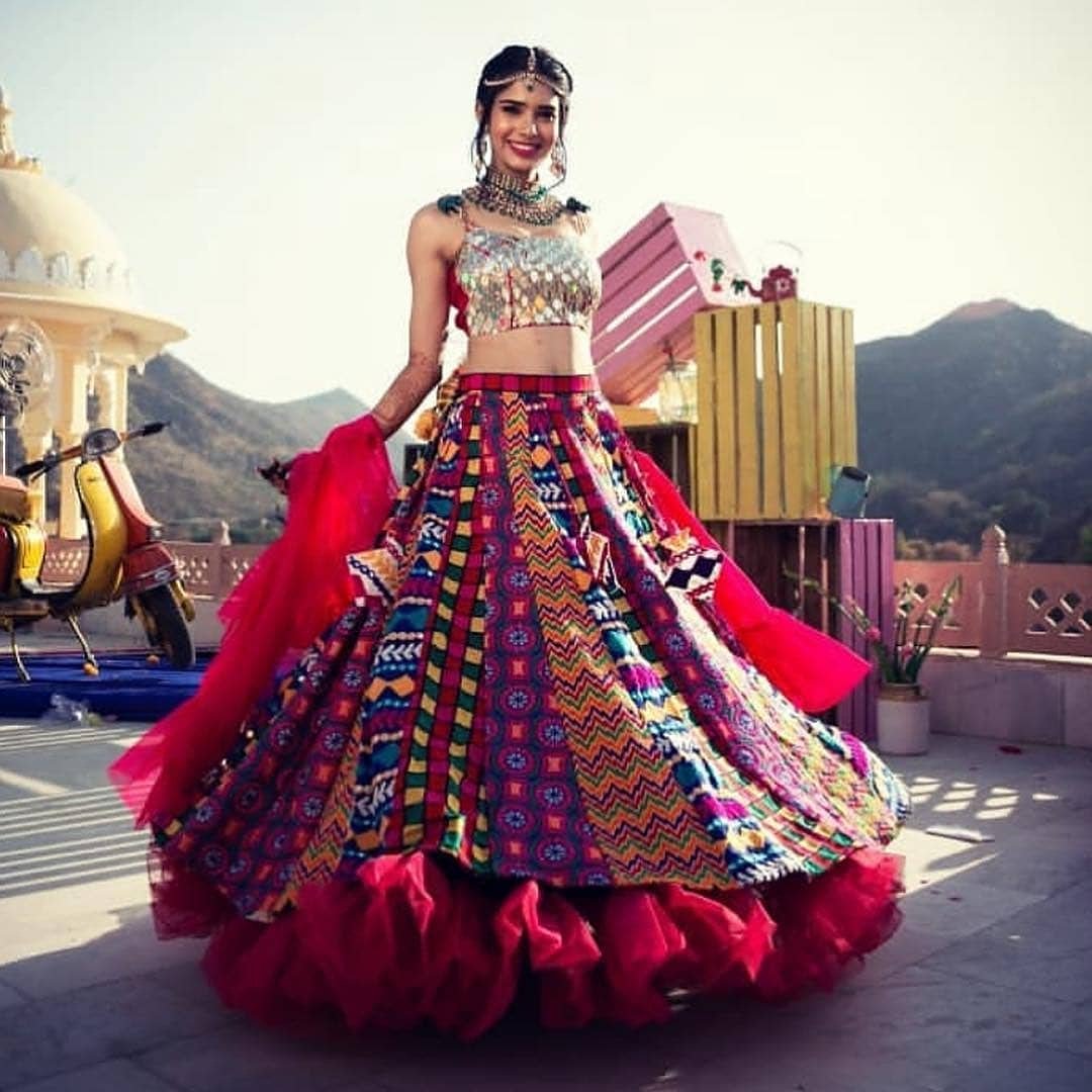 Just drooling over her #Gorgeous Multi-Colored #Stunning #Lehenga..😍

👗 : @riccoindia  

#TheFabApp #FabOccasions #weddinglehenga #weddingdress #weddingday #weddingfashion #ootdfashion #OotdStyle #OOTD #indianbride #indianwedding #Bridalwear #Kalank #KalankReview #TikTok #MESSI