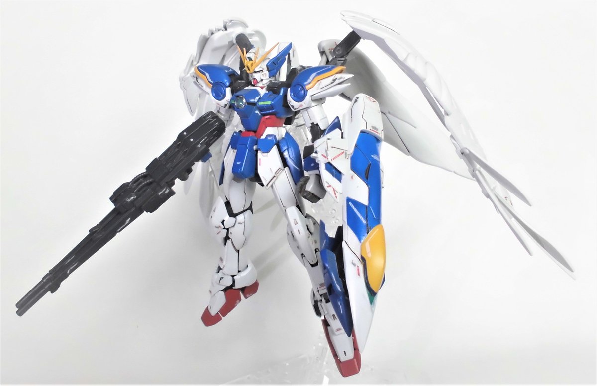 あくろん Rg ウイングガンダムゼロew 敗者たちの栄光ver 完成しました Rgウイングゼロへ ウイングewのキットを流用し 幻のネオバードモードへの変形を可能にしました リプライへ