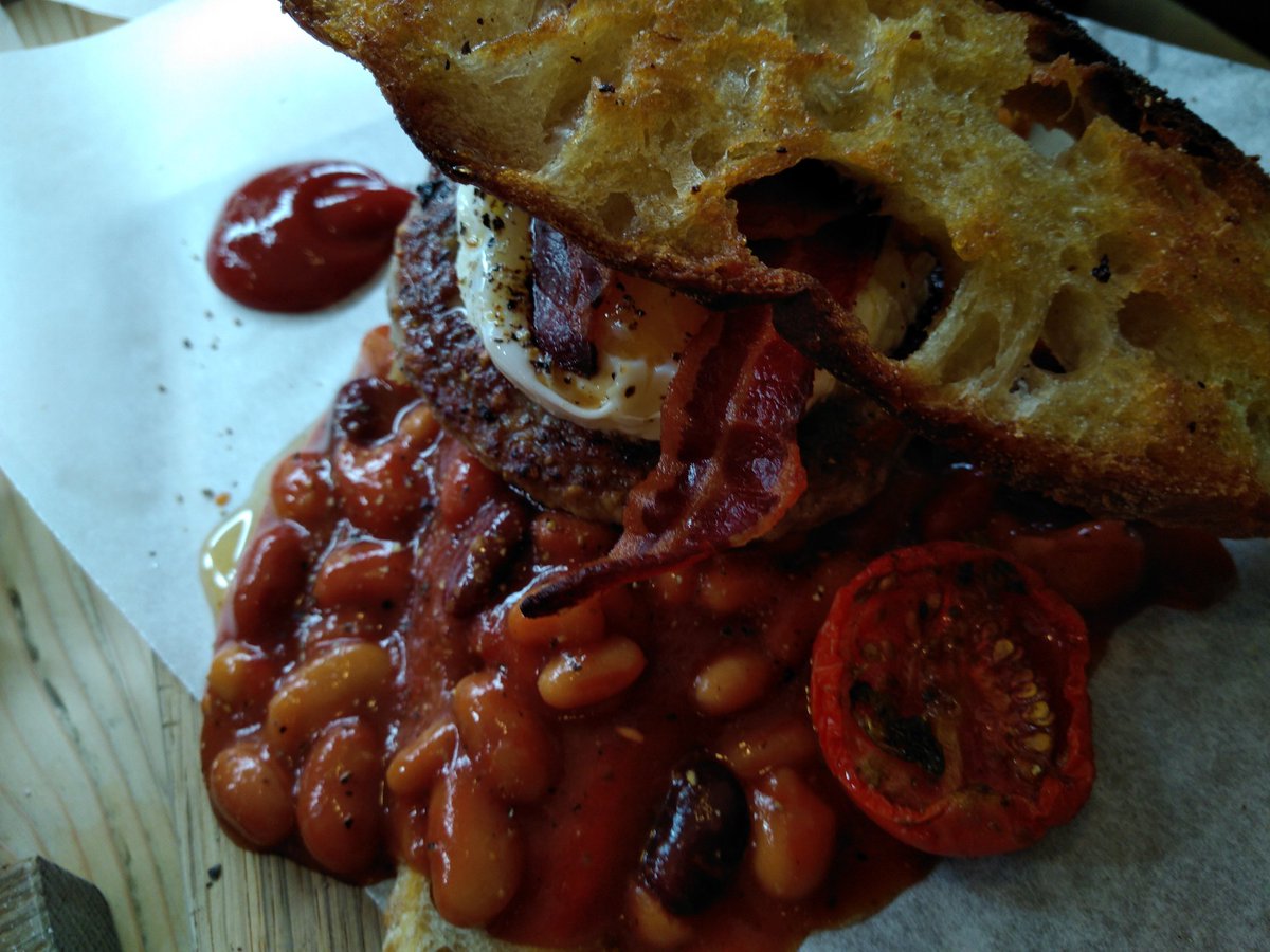 CCLeicsPolice's tweet photo. If you happen to be near @rousdonbakery #Devon then breakfast there is worth seeking out!

(Bumped into a former Chief Inspector of Constabulary there too!)

#Rousdon https://t.co/BsKKvBcN52