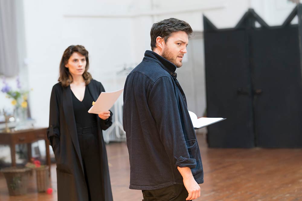 RussiaStrike's tweet photo. #Rosmersholm #TomBurke https://t.co/ePMQkm9zhv