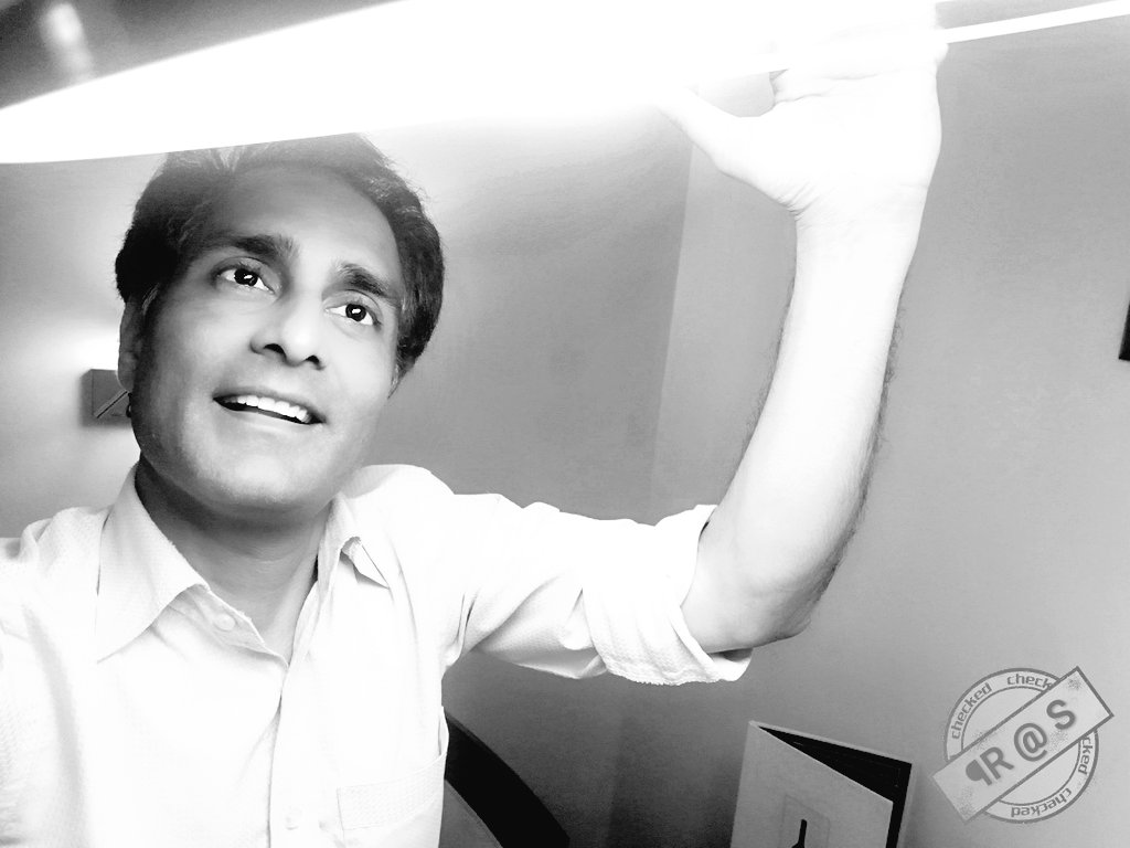 Drrahulawasthi's tweet photo. फल से ऊपर उठना होगा
कल से ऊपर उठना होगा
बल से ऊपर उठना होगा
दल से ऊपर उठना होगा
हिन्दू-मुस्लिम-ईसाई से पहले ख़ुद को इन्सान करो
मतदान करो, मतदान करो, मतदान करो, मतदान करो
#VotingSong #ElectionAnthem https://t.co/6XwJccN3gM