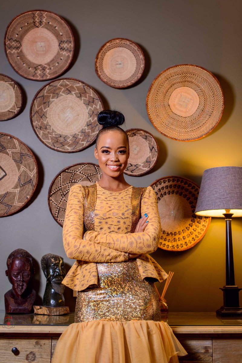 dumantando20's tweet photo. ...A Queen...💛✊🏾

Captured by my fav @_anteye ❤️ https://t.co/qSzonySuxe