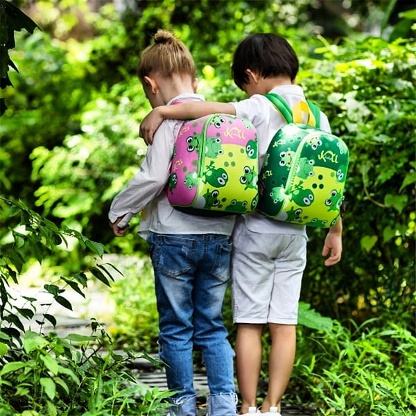Runhongsports's tweet photo. Sublimation printing neoprene kid backpack, #amazon #rhneoprene #kids #backpack #neoprenebag #kidsbackpack #sublimationprinting #waterproofbag #zipperbag #promotions #OEM #customizations #neoprenekidsbag #neoprenebackpack https://t.co/KdEs0DCDQ0
