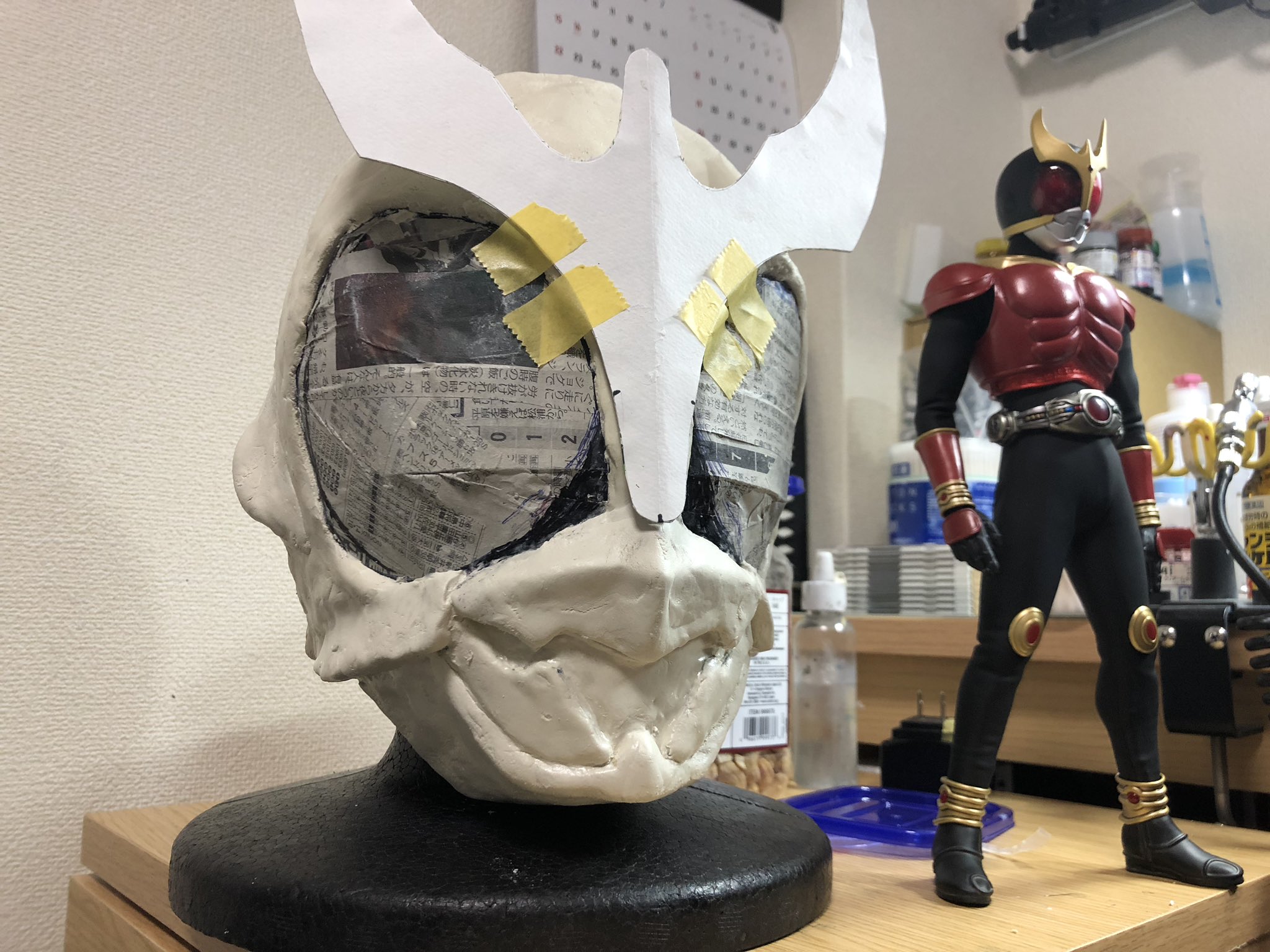 仮面ライダークウガコスプレ用マスク塗装完成品光硬化樹脂製当日匿名発送