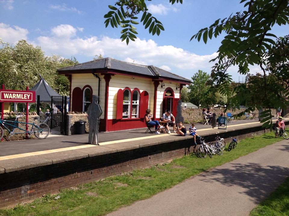 17 incredible places to eat in Bristol!
buff.ly/1gm088V

<a href="/wahaca/">wahaca</a> @TheEthicurean @theoldbookshop <a href="/FiRealUK/">Fi Real VEG*N Cafe</a> <a href="/PleadThe5thUK/">PleadThe5thBristol</a> <a href="/theoxbristol/">The Ox</a> <a href="/burgerjointHQ/">The Burger Joint</a> @RootBristol
