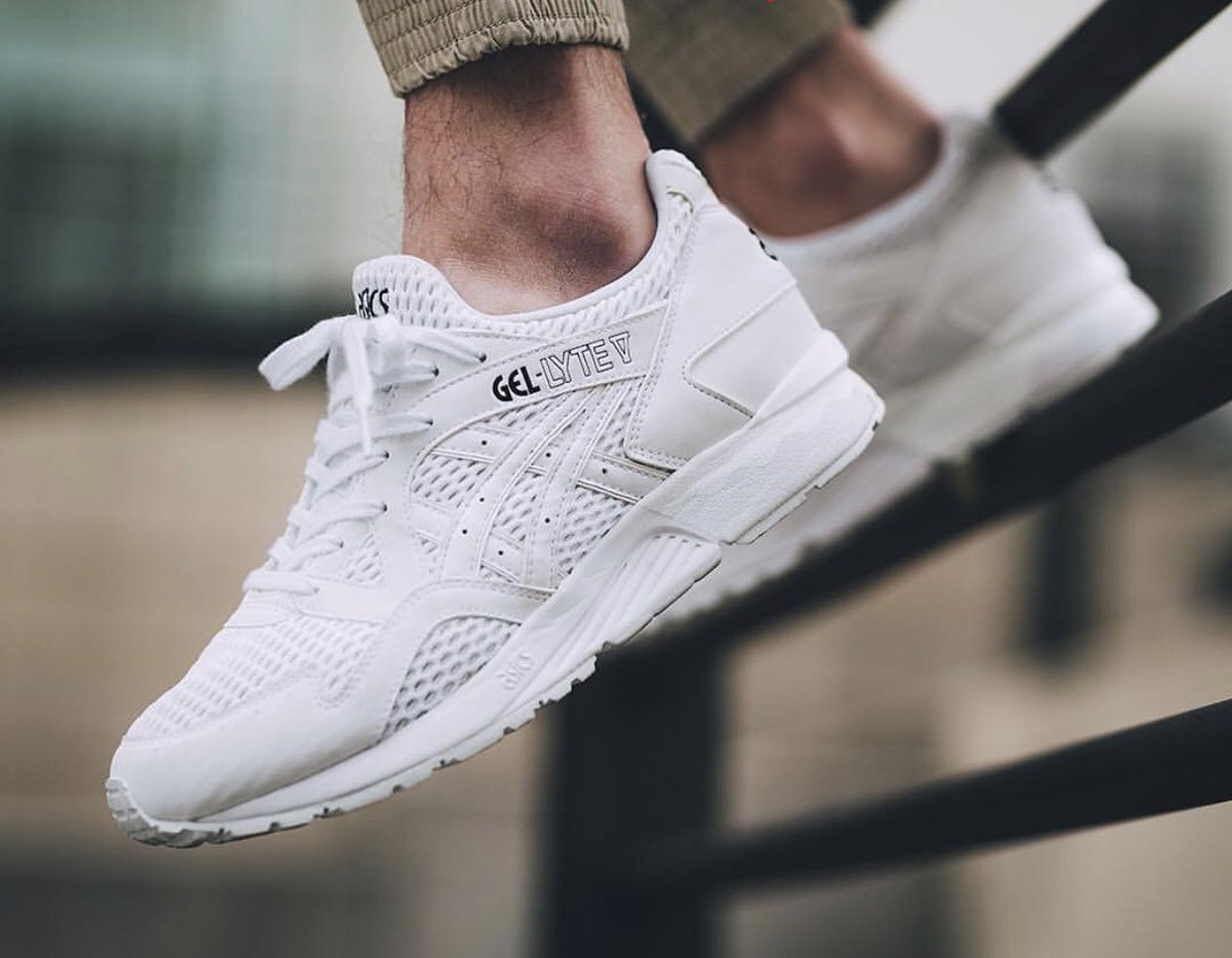 gel lyte v triple white