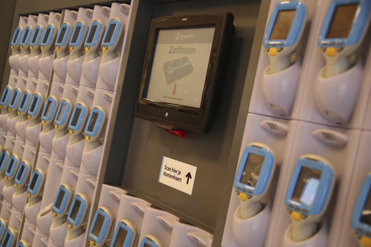 0297nl's tweet photo. De nieuwe @Hoogvlietsuper in #Mijdrecht is geopend! Veel winkelplezier! Check ook de openingsacties via onze site 

https://t.co/8xx3AstiLN https://t.co/joF0svFiCV