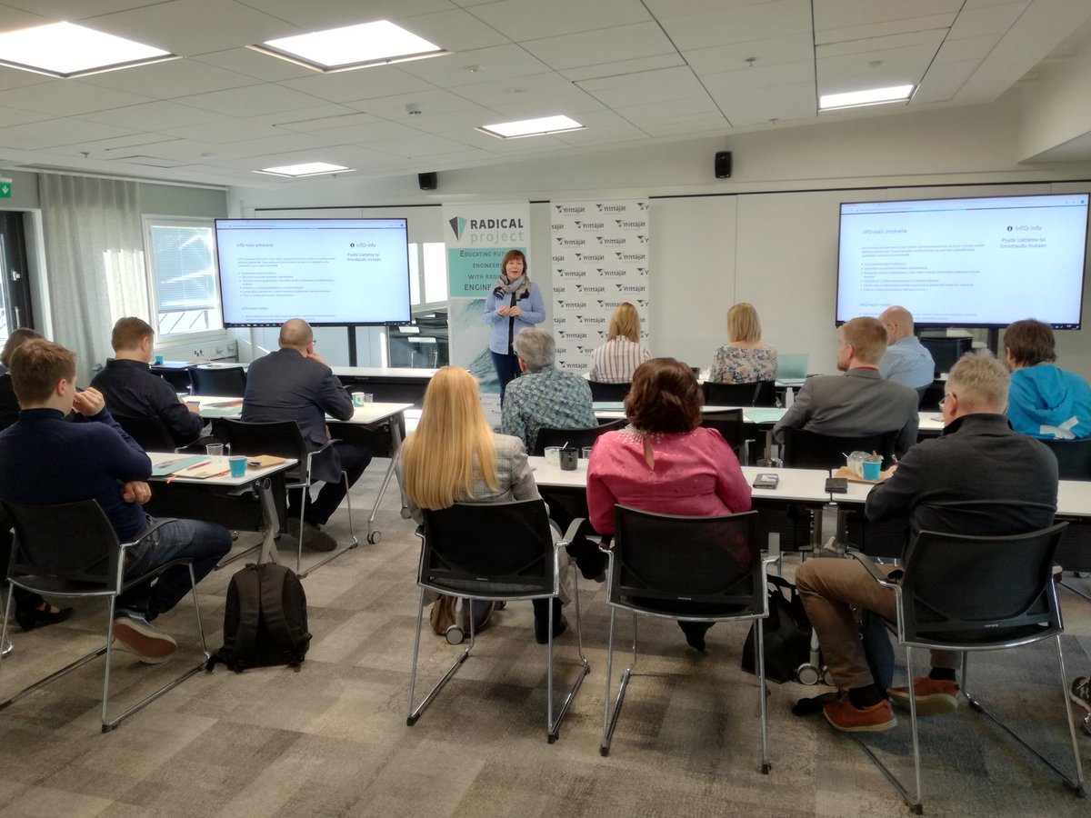RADICALproject1's tweet image. Yrittäjiä ravistelemassa kertomalla InTO - Insinööriksi työssä oppien -mallista.

@VSyrittajat @TurunAMK 
#radicalproject_eu #InTO-malli #ENGINEmodel #Engineering