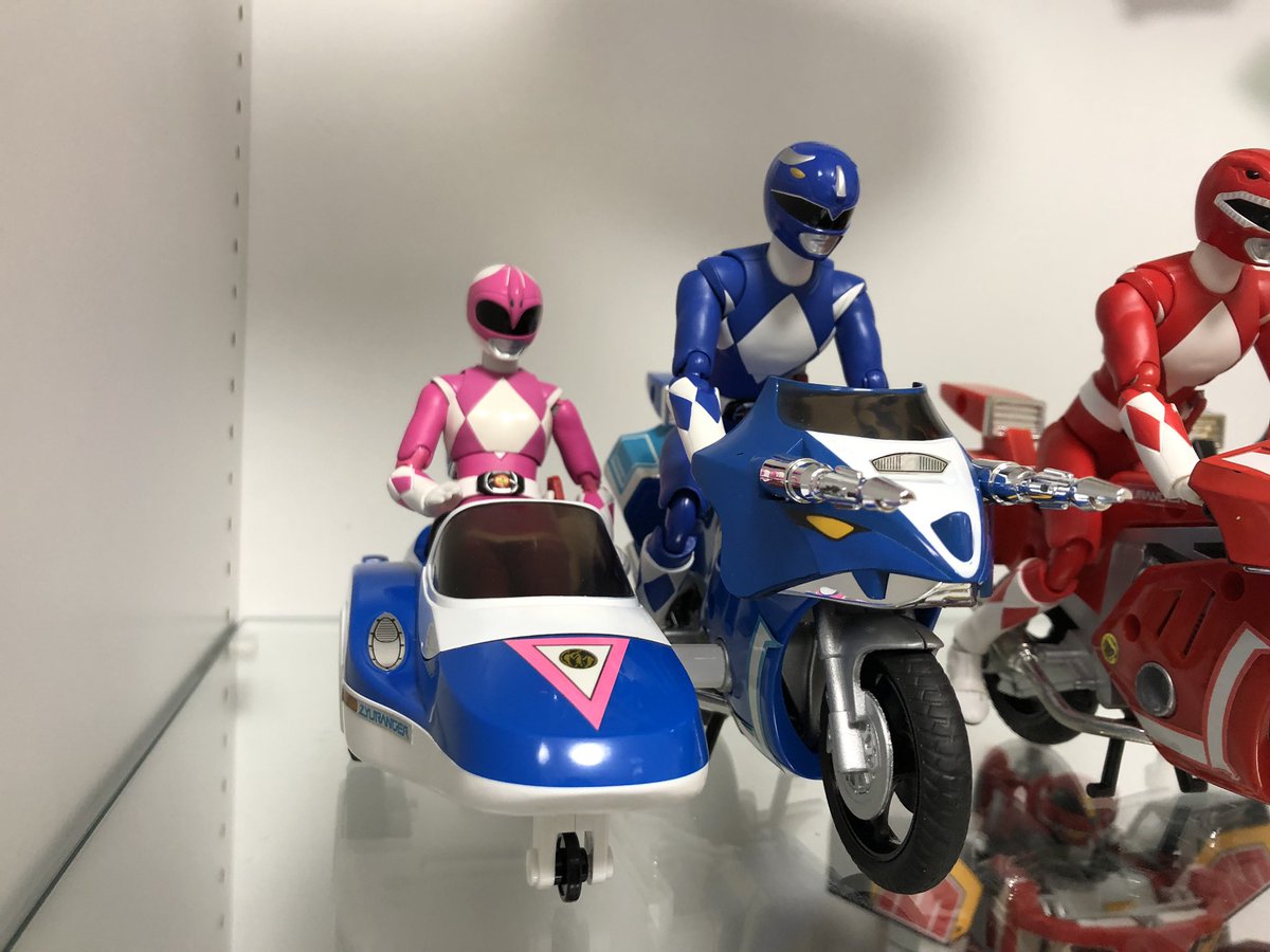 ポピニカのロードザウラー1とサイドザウラー2、3を購入。フィギュ