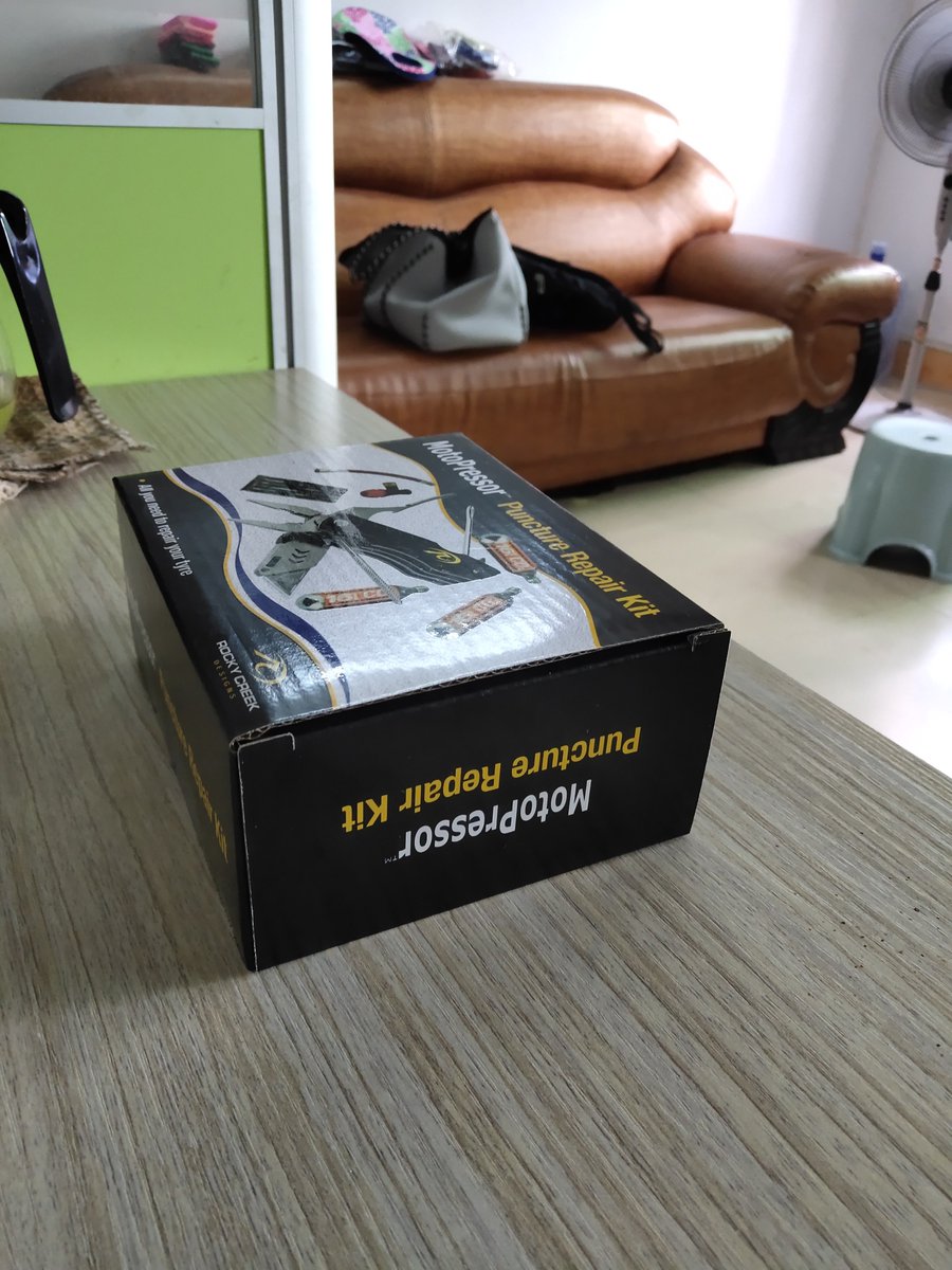 Runhongsports's tweet photo. Quite a lot of my clients, requesting customized packaging of their products, as cardboard box, #amazon #rhneoprene #customization #customizedpackaging #cardboardbox #OEM #neoprene #neoprenefactory #paperbox #customizedbox https://t.co/2v9eAvXQwV