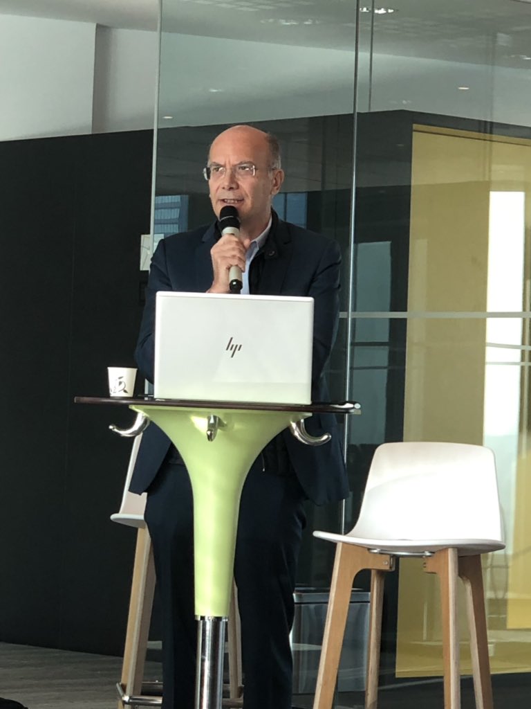 INRC_France's tweet photo. Le #digital est il un moyen de rehumaniser la #relationclient ? @INRC_France @EurogroupFR #ericlestanguet #humanforclient #competencessocioemotionnelles https://t.co/TBrQ5mqXAB
