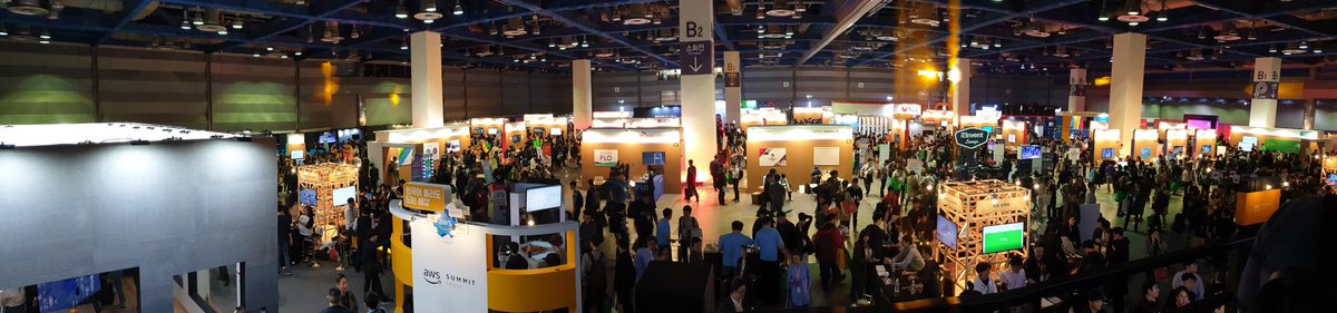 kwinkw's tweet photo. #AWSSummit
Aws summit 5주년 기념 축하합니다 https://t.co/GymkJ3wKdu
