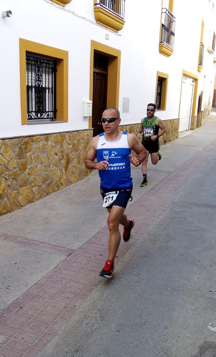 I Milla Urbana Ciudad de Ugíjar!! Edu subió al cajón siendo tercero prebenjamín y Carmen tercera benjamín!! 🏆 Cuidado que nuestra cantera viene pisando fuerte💪🏼 mientras que nuestro gran Edu disputó la Milla y dobló realizando la IV Carrera Terrera de la Cará!🐒