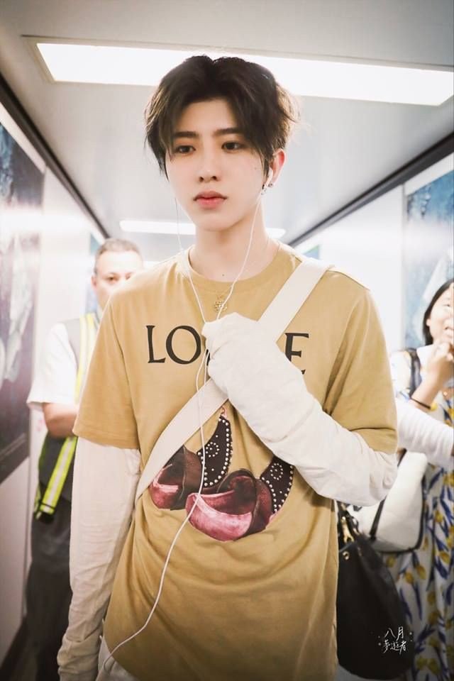 ก็ผมถนัดสีชมพู+พาสเทล... tweet media