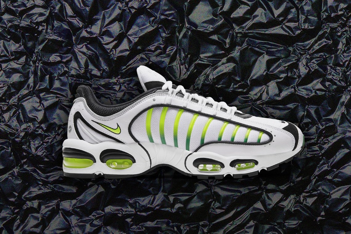 Out Now | bit.ly/2GkCpW4
Air Max Tailwind IV "Volt" available now online and in store at Pitt St Mall (NSW).
#AirMax #Tailwind #NikeAir