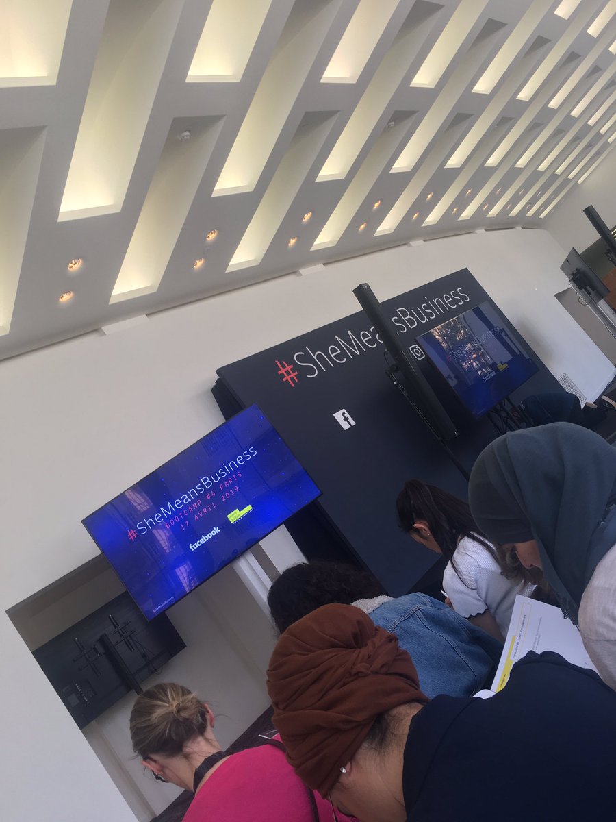 TessM2S's tweet photo. 200 femmes, 10h de bootcamp sur le #leadership et le #digital 
#SheMeansBusiness #WomeninTech #JFD2019 https://t.co/f3COYSqxAB