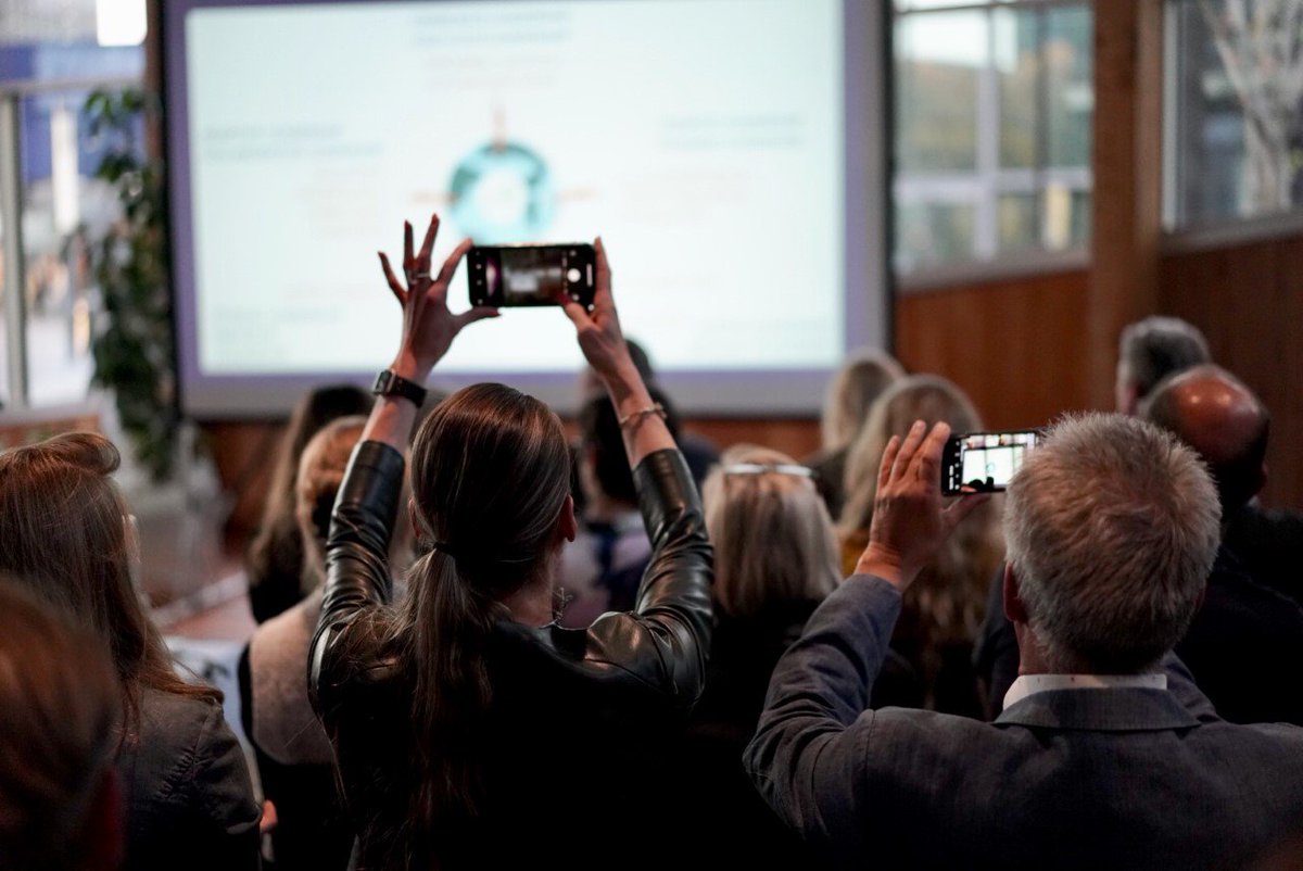 All energized and motivated after joining the Ashoka x CIRCL: New Leadership Night! Interesting introduction into the concept of: #weaving. Thank you <a href="/Ashoka/">Ashoka</a> and <a href="/KarenMuller/">Karen Muller</a> #CIRCL #systemschange #circularfutures