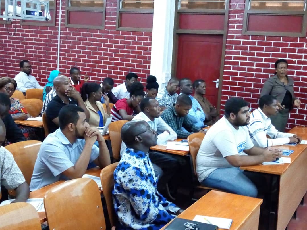 haika1's tweet photo. On going training on food safety on 4 fortification mandatory vehicles to various industries representatives (from main production zones) in Tanzania sponsored by @GAINalliance happening Dodoma @ngemela https://t.co/7yRToloN0h