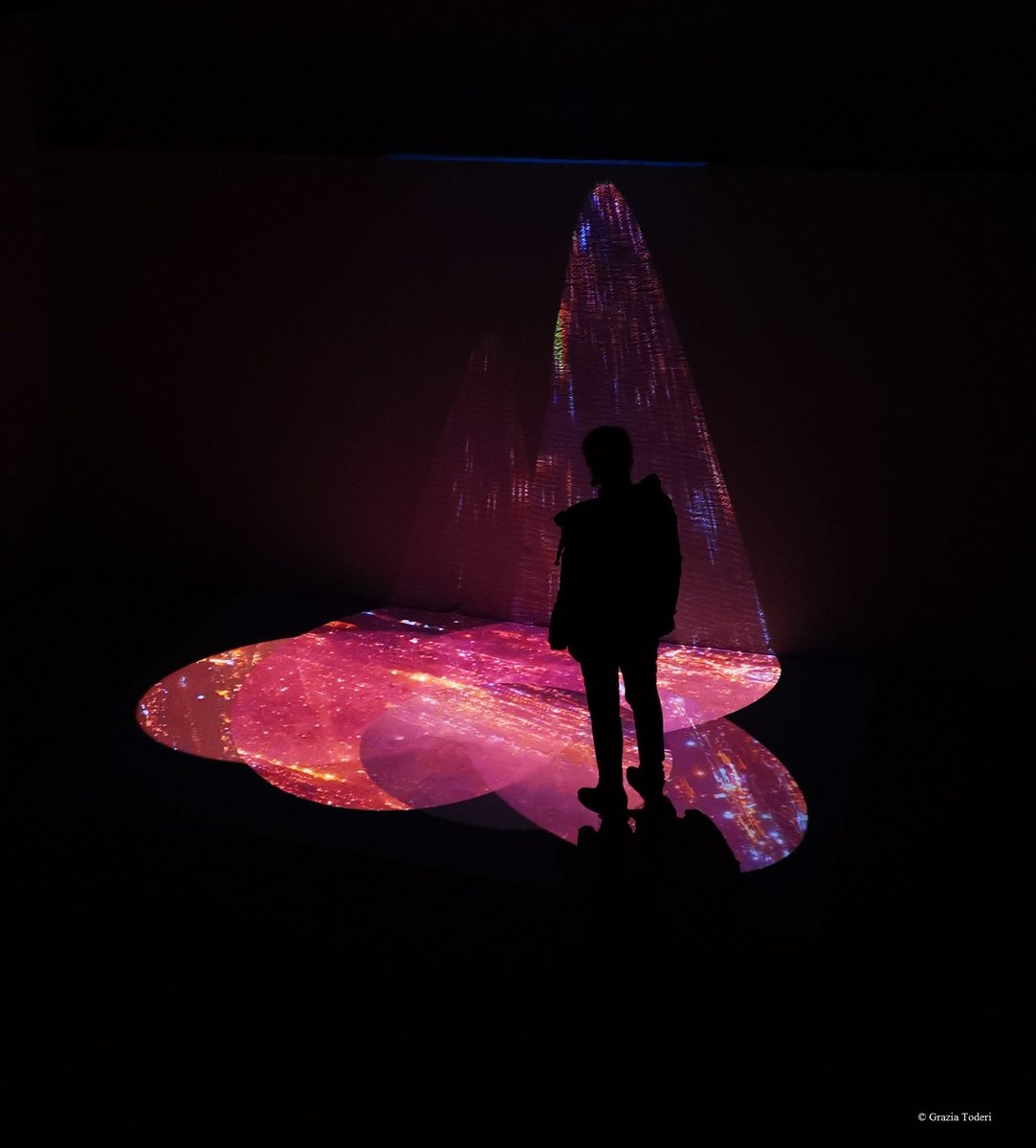 fraccorse's tweet photo. Aperçu de l'exposition RED MAP qui ouvrira vendredi 19 avril à 11h en présence de l'artiste Grazia Toderi. 
#FRACCorse #REDMAP #GraziaToderi #Corti #exposition #CdC #Cultura #Corsica #Citadelle  @fraccorse @IsulaCorsica  @CultureCorse  @VilleCorti https://t.co/w7lmSS4Duq