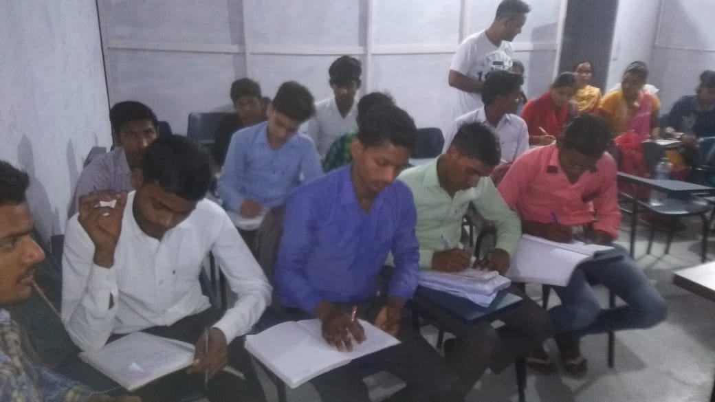 upsdm_vispl's tweet photo. Ongoing training sessions at our UPSDM Kasganj centre.
#UPSDM @MSDESkillIndia https://t.co/nGh2K0yAKC