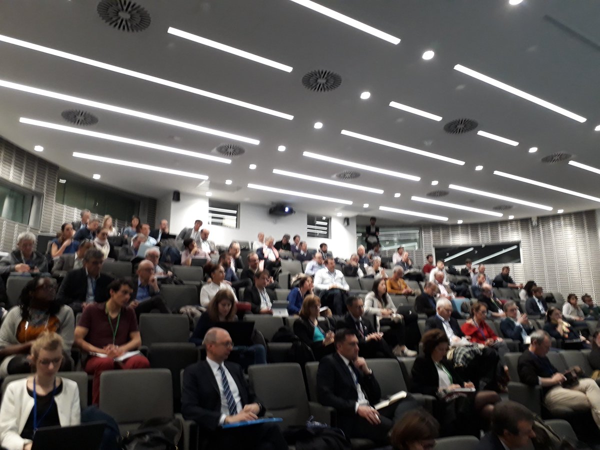 vivapolisfrance's tweet photo. Matinale Vivapolis - Plan bâtiment durable ouverte par Alain Lecomte et Jérôme Gatier "énergie positive et autoconsommation : comment passer du bâtiment au quartier ". Merci @Olivier Ortega #Lexcity @François Ménard #Puca @Nicolas Cailleau #USH #Gilles Aymoz #Ademe #EMBIX https://t.co/iEhDfcTeyN