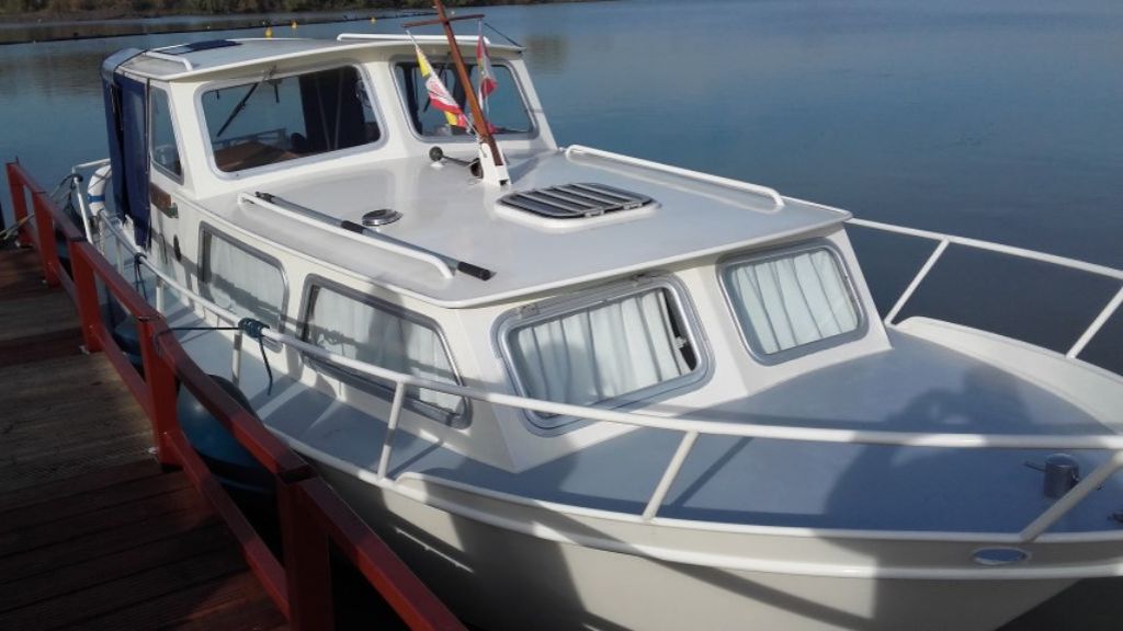 bootkopen_nl's tweet photo. Smelne Kruiser #tekoop aangeboden:
https://t.co/d4h9y2OSmX

#motorboot #boot #boten #boottekoop #botentekoop #bootkopen #kajuitboor #motorjacht #crown #kruiser #hiswa2019 #vaarseizoen #watersport #voorjaar #lente #zomer #Nederland #goedemorgen  #varen https://t.co/cWVvGWe1Dk