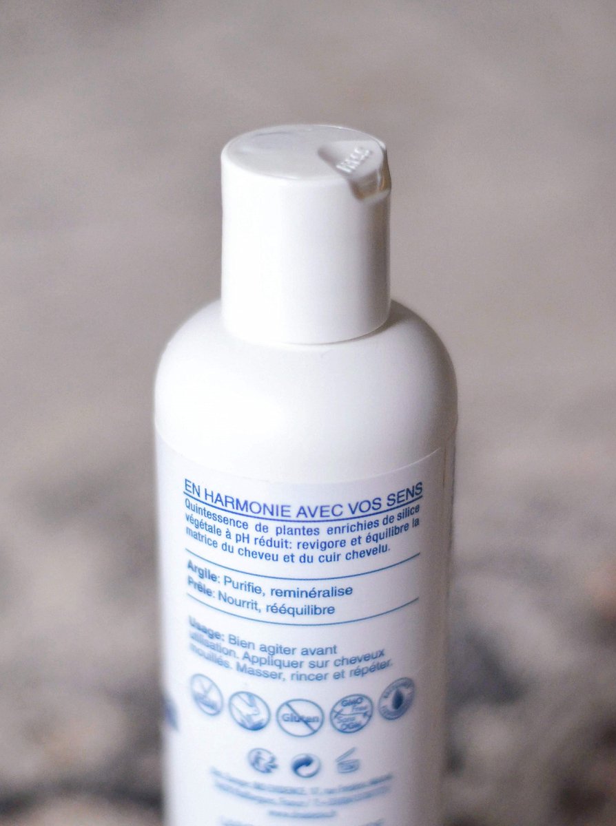 Fanny_LPCDF's tweet photo. Sur le blog, je vous présente un très bon shampooing bio pour cheveux gras et raplaplas... mais pas que ! Vous allez voir 💙

👉 Rendez-vous sur le blog pour le découvrir : https://t.co/ZHlFZm3pZn 🌿

#shampooingbio #shampooingnaturel #cheveuxnaturels #cheveuxbio #soinscheveux https://t.co/YJ6qab184b