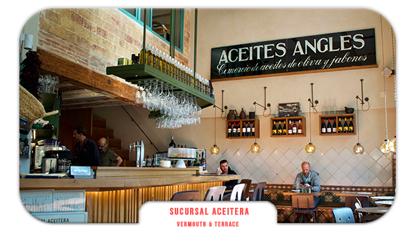 Bacco_app's tweet photo. ¡La antigua Sucursal Aceitera convertida en una vermutería espectacular! 🥃
Aquí se apuesta por el producto ecológico y de proximidad ♻
Más info sobre esta espectacular vermutería en: https://t.co/k61BspOGun https://t.co/GnLIWuuZBD