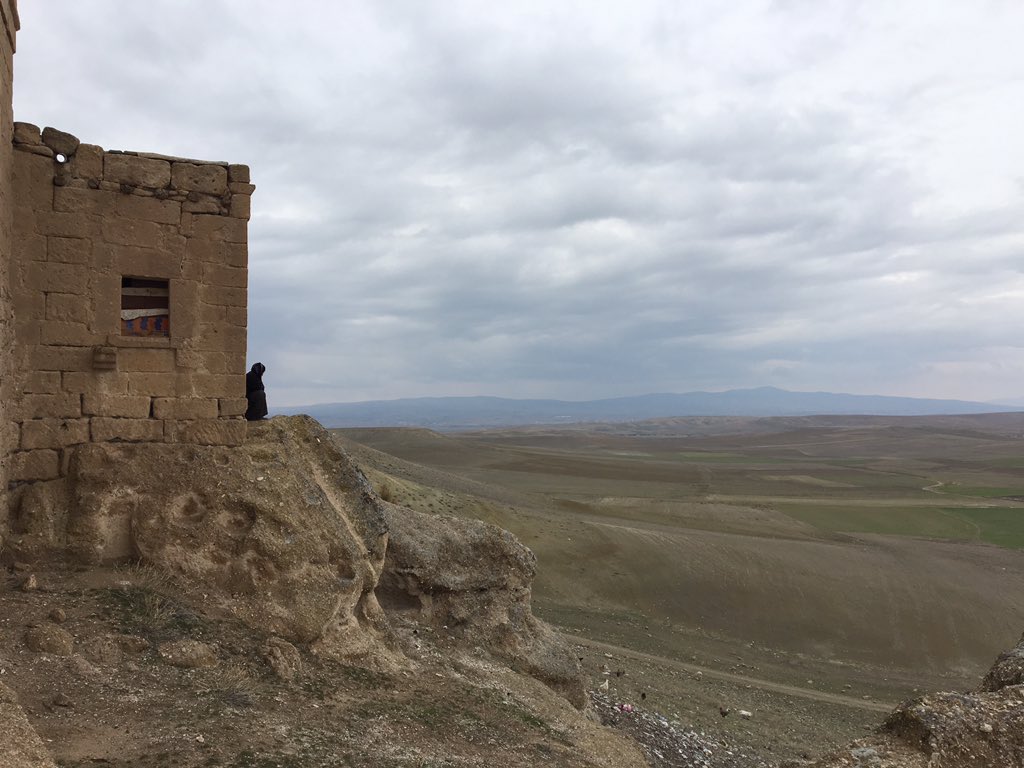 Just a little side note: we drove to Kayseri and I had the good fortune to be with those who liked to stop and enjoy the Anatolian landscapes and villages as well as kervansarays including Cacabey kervansaray in Kirsehir, close to Ankara.