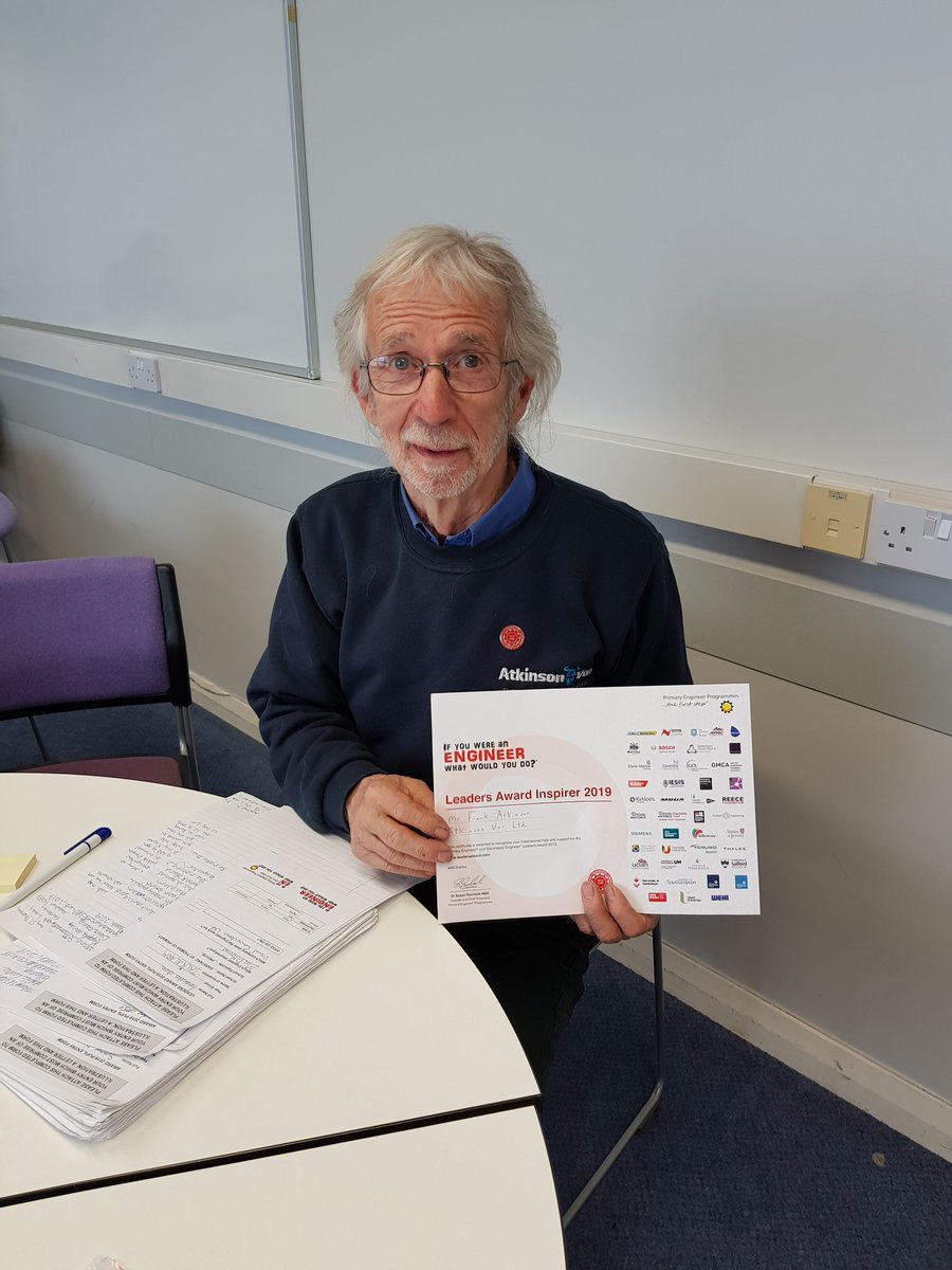 LAElizabethR's tweet photo. Well, the Leaders Awards grading day, hosted by UCLan Preston, was fantastic, all of the Lancashire entries have been graded and are now being processed. A big thank you to the engineer Judges😁 #ifyouwereanengineerwhatwouldyoudo @primaryengineer #LA2019 https://t.co/vgFvHoBqcV
