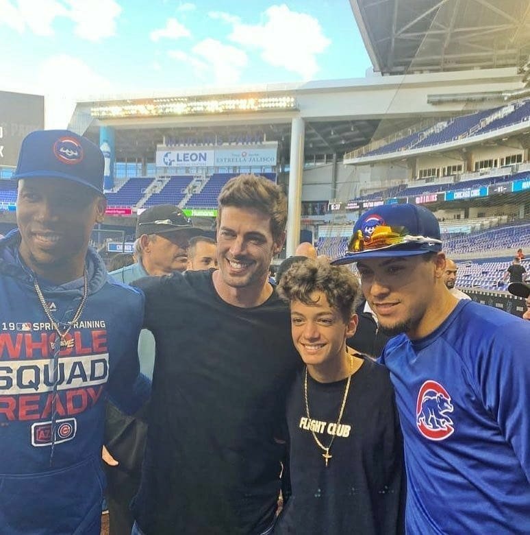 Reposted from <a href="/willylevy29/">William Levy</a> -  With the boys form the hood !!! Gusto verlos y que la sigan rompiendo. Coming from the bottom now we’re here!! <a href="/pstroop/">Pat Stroop</a>  <a href="/javy23baez/">Javier Báez</a> #elmago @christopherlevy #lilwarrior #mlb #baseball - #regrann  -  instagram.com/p/BwWWEDohcBl/…