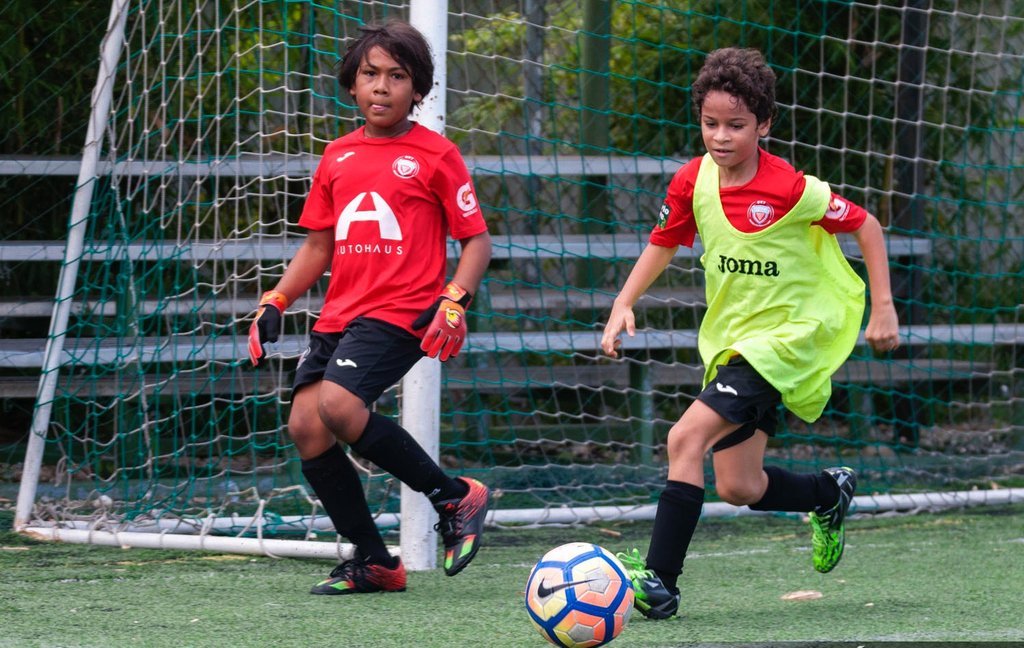 DV7Soccer's tweet photo. Potenciamos las virtudes y mejoramos los defectos de nuestros jugadores #DV7method ⚽️ https://t.co/WF813AEtSd