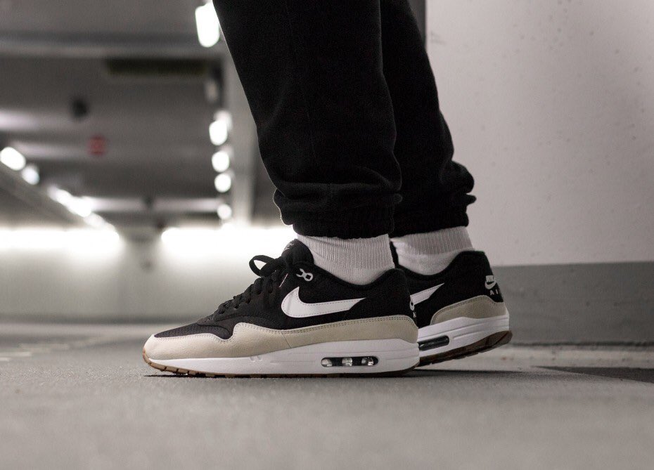 on Twitter: w/code Nike Max 1 'Black/Light Bone' https://t.co/bTdap8tbsm #AD https://t.co/pePRQTPI8Q" / Twitter