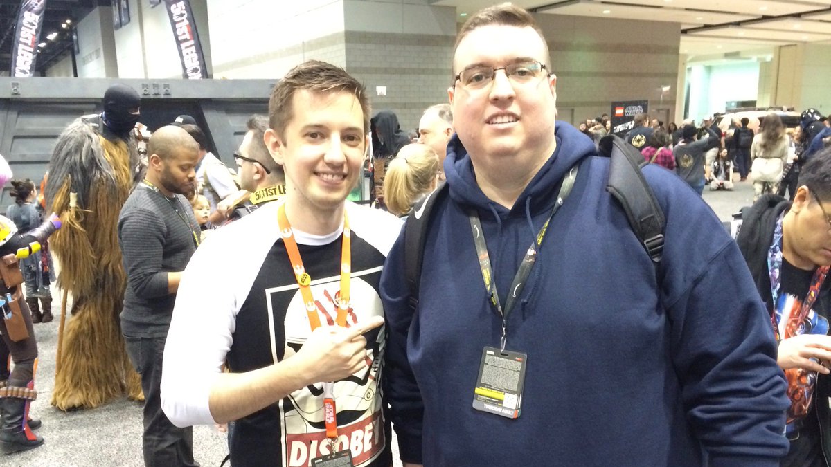 SWReadingClub's tweet photo. It was great to meet @StarWarsExplain and @MollieDamon in Chicago! I can now finally say I've met another Star Wars YouTuber. 👍 Thanks again Alex and Mollie! https://t.co/1wGa5sxQ8A