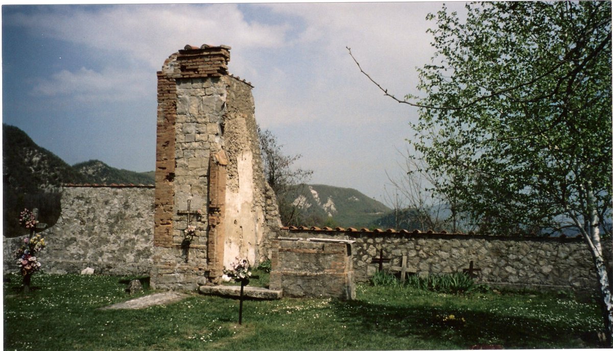 James1940's tweet photo. For anyone interested, this is Monte Sole south of Bologna & where the massacre I was talking about on #WeHaveWays took place. So beautiful but so haunted. Bullet holes on the cross. Will feature in the movie of #APairOfSilverWings too. @almurray https://t.co/Y37CIfJ1r5