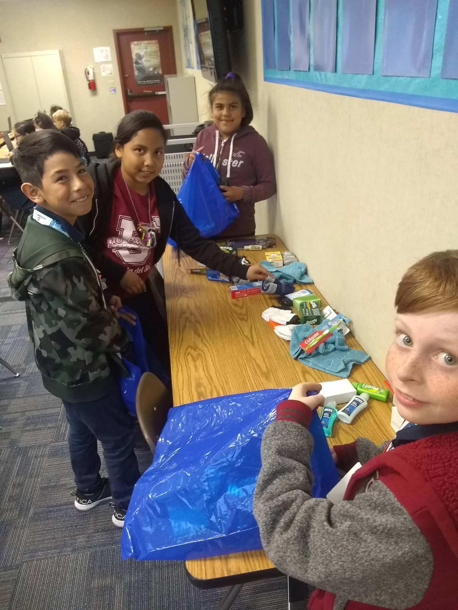 NO EXCUSES U on Twitter "*Kindness Challenge* Puesta del Sol