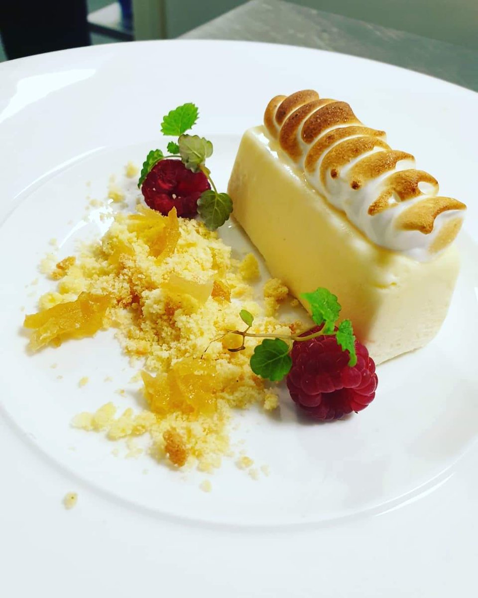 Baysidebrass's tweet photo. Our Head Chef Matt Owen has been cooking up a storm with these amazing dishes! 😍 https://t.co/lW9YDgewuF
