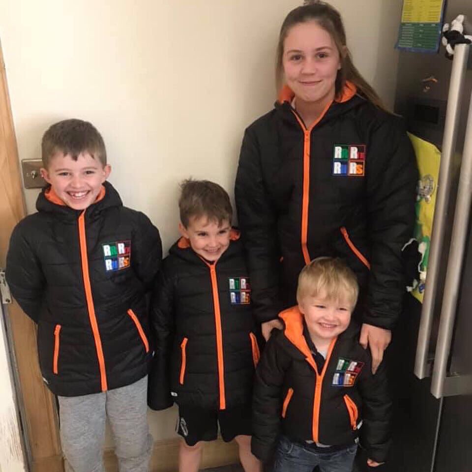 beuniformsWT's tweet image. Last week @RedpathHire took delivery of their new @ResultClothing jackets and Gilets. Showing off their new branding which includes the 4 departments of the business. 

Nice new jackets and some great branding for the team! particularly like the jacket with soft shell sleeves!