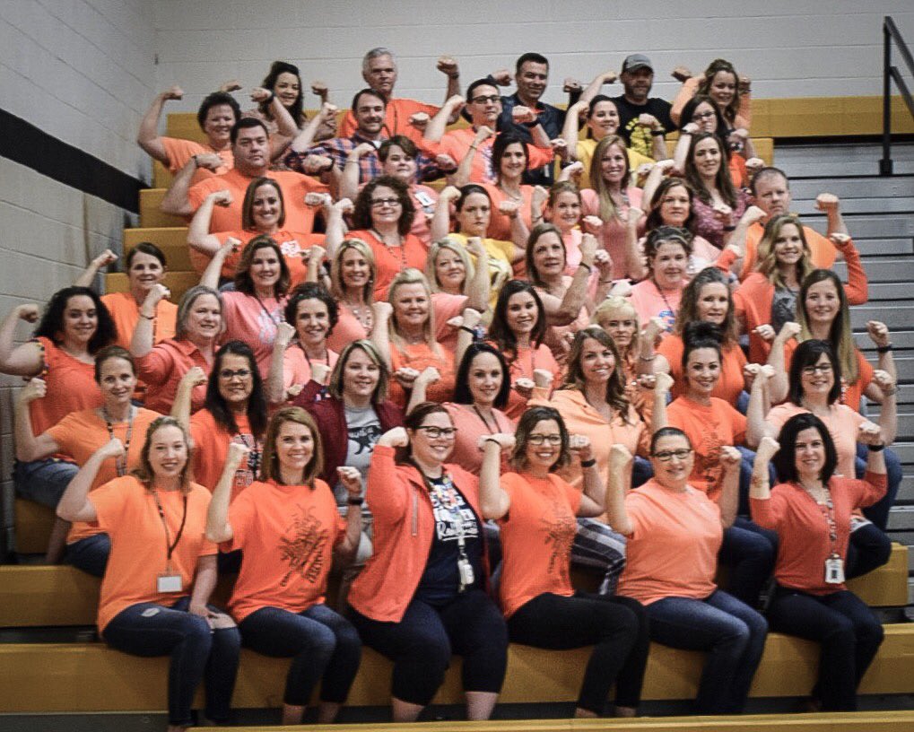 cslove2's tweet photo. Greenville Elementary School is sending our love and prayers to you @BrayBray11111 #flexforbray #braydenbrave #GES https://t.co/Km1kQA4p3m