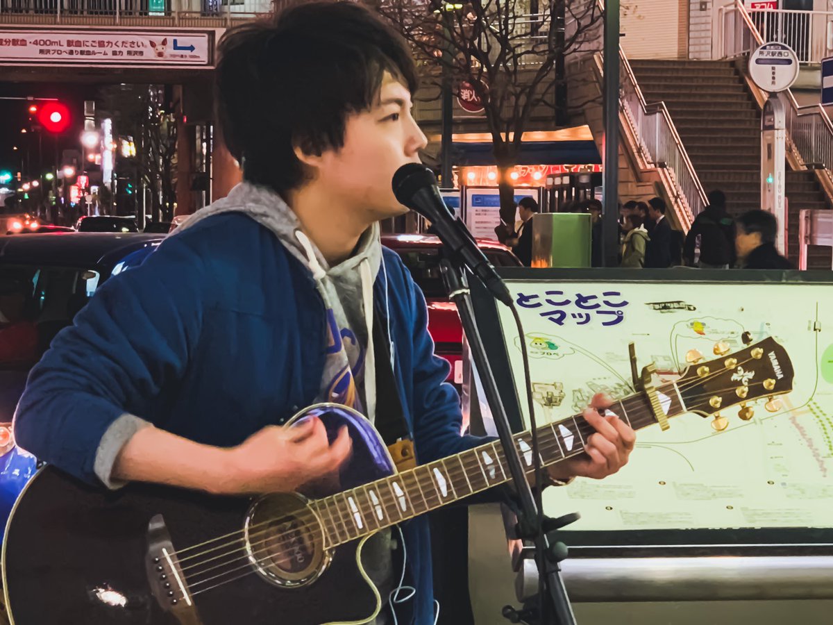twitonieche's tweet photo. 昨日は所沢にて路上ライブをさせていただきました
立ち止まってくださった皆さま、風の強い中ありがとうございました！
来週23日(火)19時〜所沢駅西口で路上ライブを予定しています
またどうぞお気軽にお立ち寄りくださいね

#路上ライブ #ストリートライブ #所沢 https://t.co/uoo1VPctgb