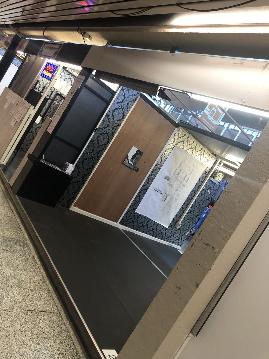 JamesINRZ's tweet photo. Exploring how venues are using the arts and entertainment industries to fill empty spaces. Also looking at how these events are being promoted both online and at the location
@HuddersfieldUni @queensgatemarket #innerzone #art #students #huddersfield #visitors https://t.co/caThtUUQni