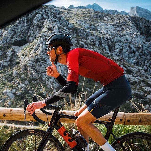 When I drop Fränk Schleck on my 3T Strada… - what would YOU do? 🤨

3T provides the fastest bikes in the @schleckgranfondo peloton! Join 3T Crew member <a href="/frank_schleck/">franklin</a> and explore the toughest terrains that Luxembourg has to offer! For the next two wee… bit.ly/2KGPM8i