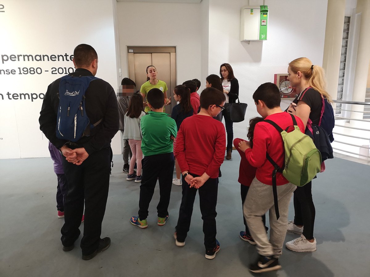 MuseoArteAlm's tweet photo. Empezamos hoy en #Espacio2 con nuestros visitantes VIP: los peques acompañados de sus familias.
#TallerenFamilia #MuseosCreativos #MuseosDivertidos https://t.co/be6nqSKZoB
